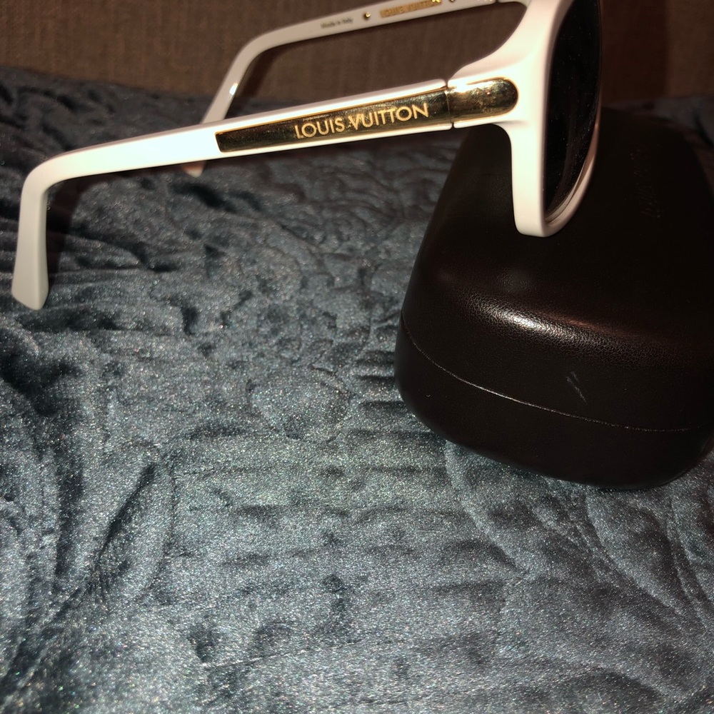 LV sunglasses - Picture 4 of 6